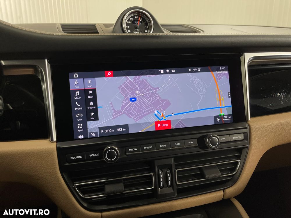 Porsche Macan S - 17