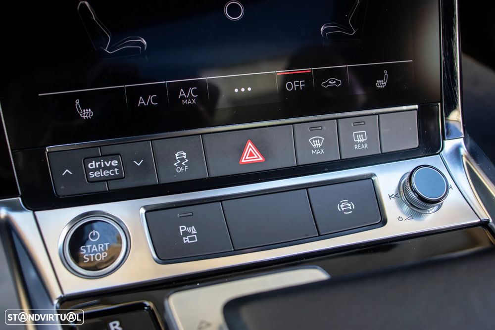 Audi e-tron 55 quattro S line - 31