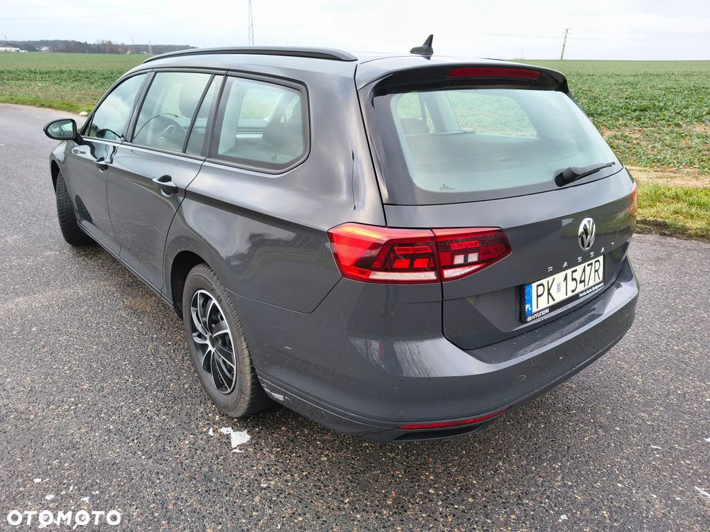 Volkswagen Passat - 8