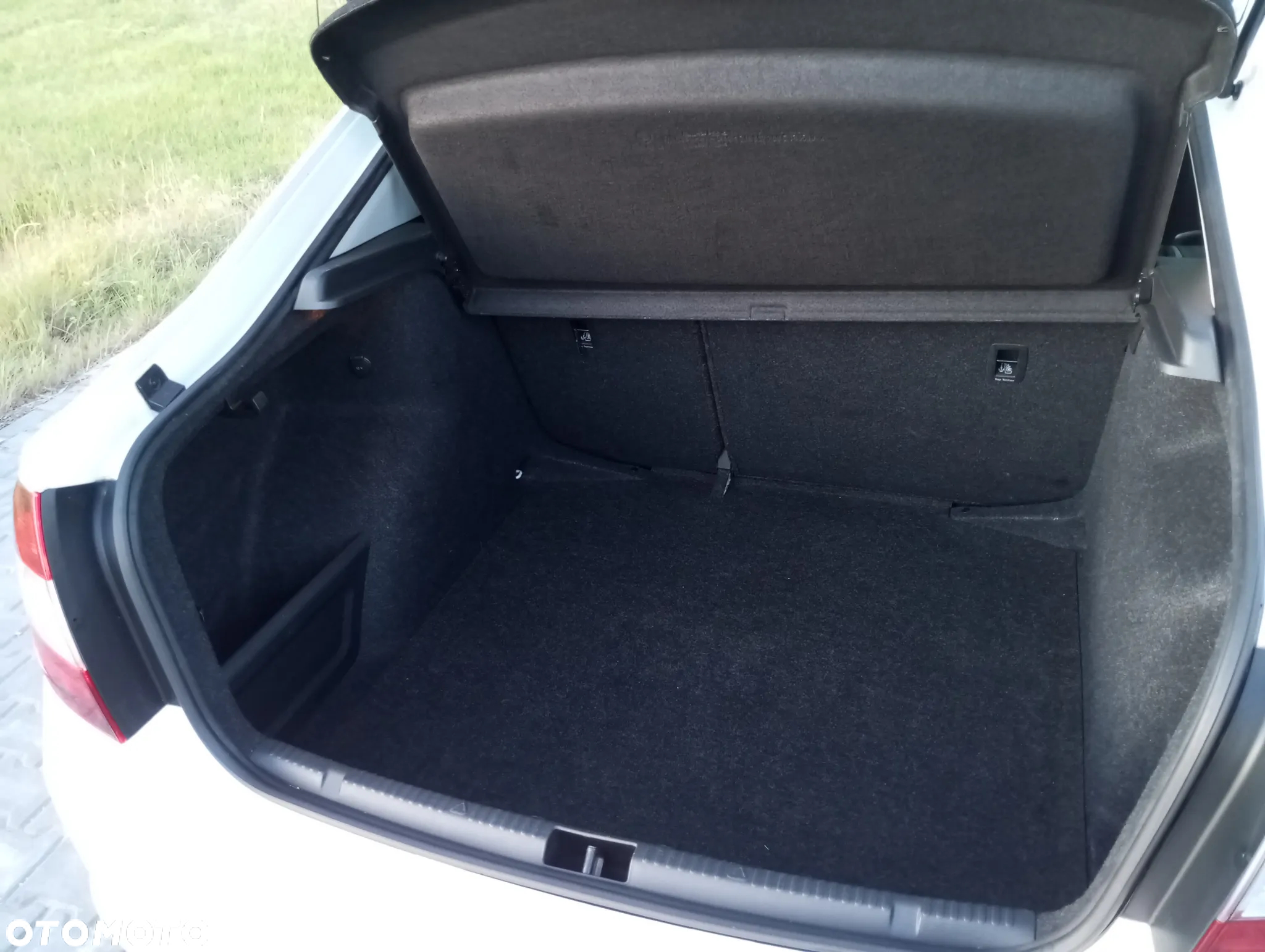 Skoda RAPID 1.0 TSI Style - 32