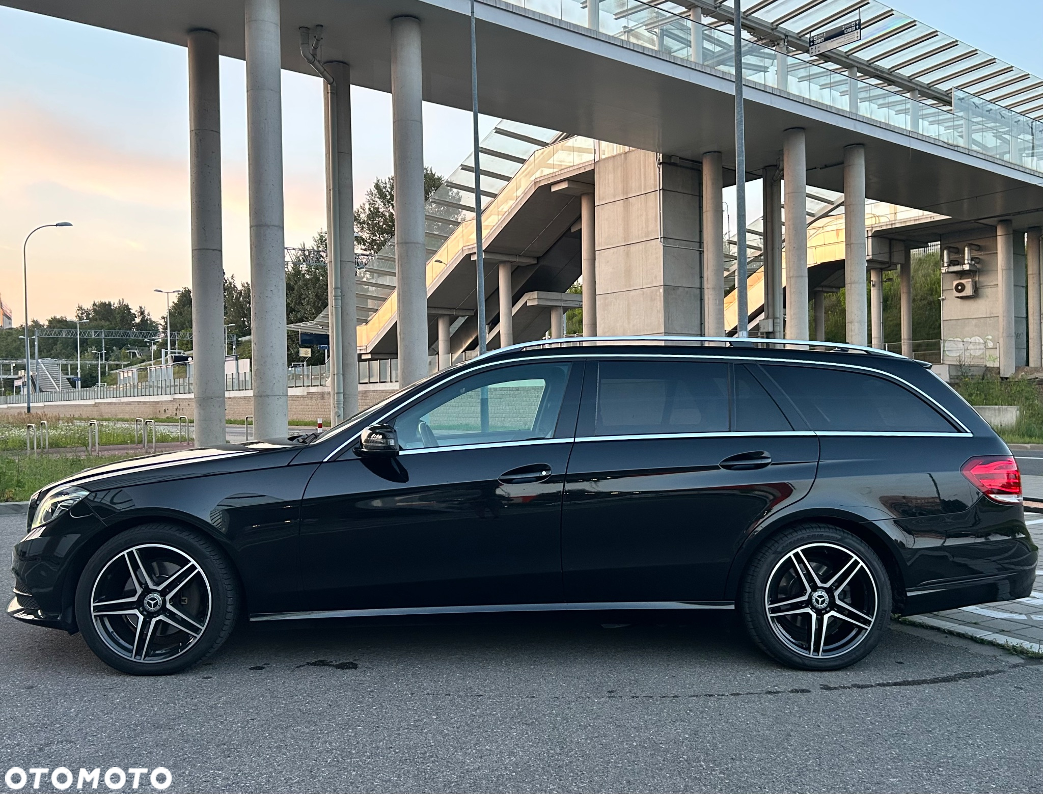 Mercedes-Benz Klasa E 250 BlueTEC 4-Matic Avantgarde - 3
