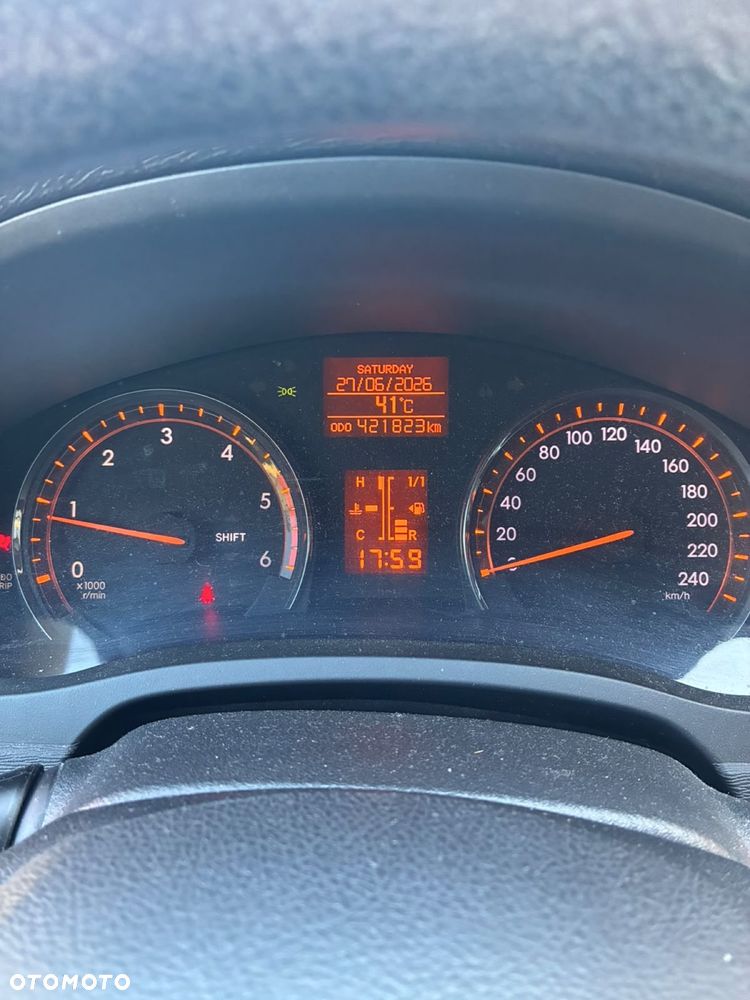 Toyota Avensis - 6