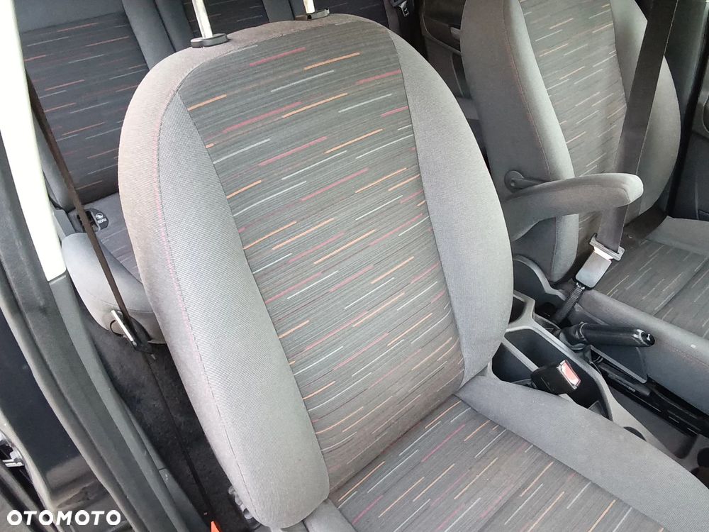 Ford Focus C-Max 1.6 TDCi Ambiente - 13