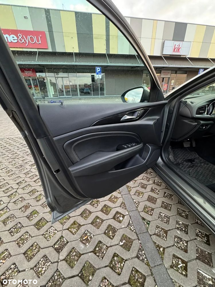 Opel Insignia 1.6 CDTI - 13