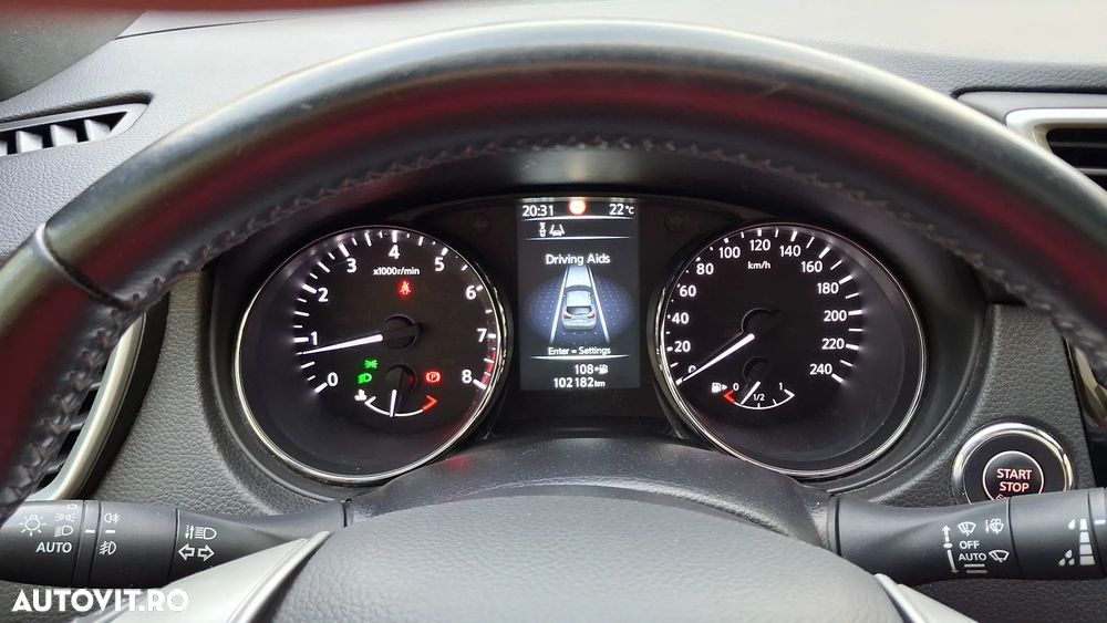 Nissan Qashqai 1.6 DIG-T TEKNA+ - 12