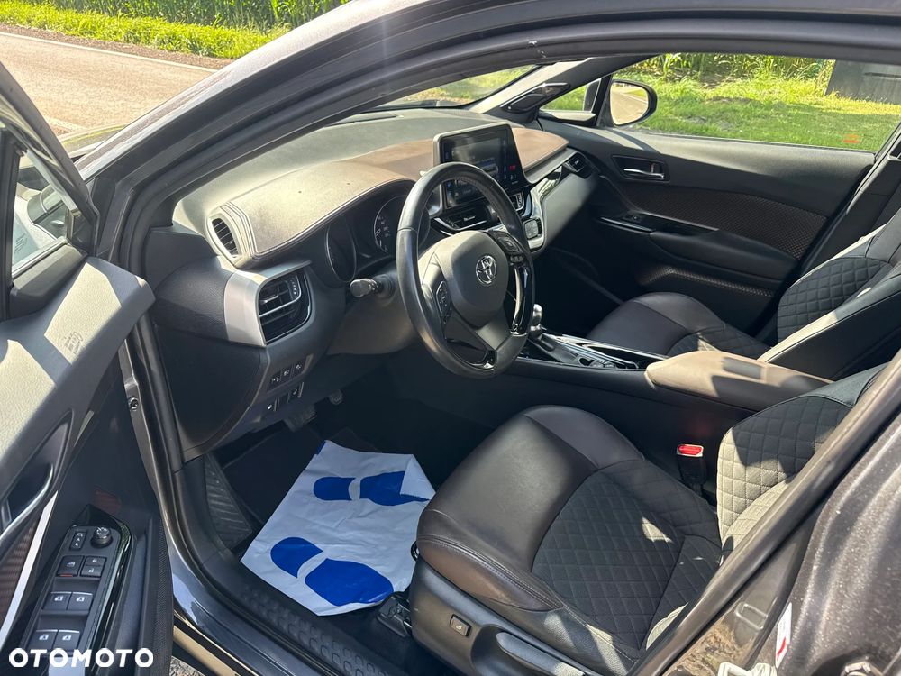 Toyota C-HR 1.2 T Premium CVT 4x4 - 10