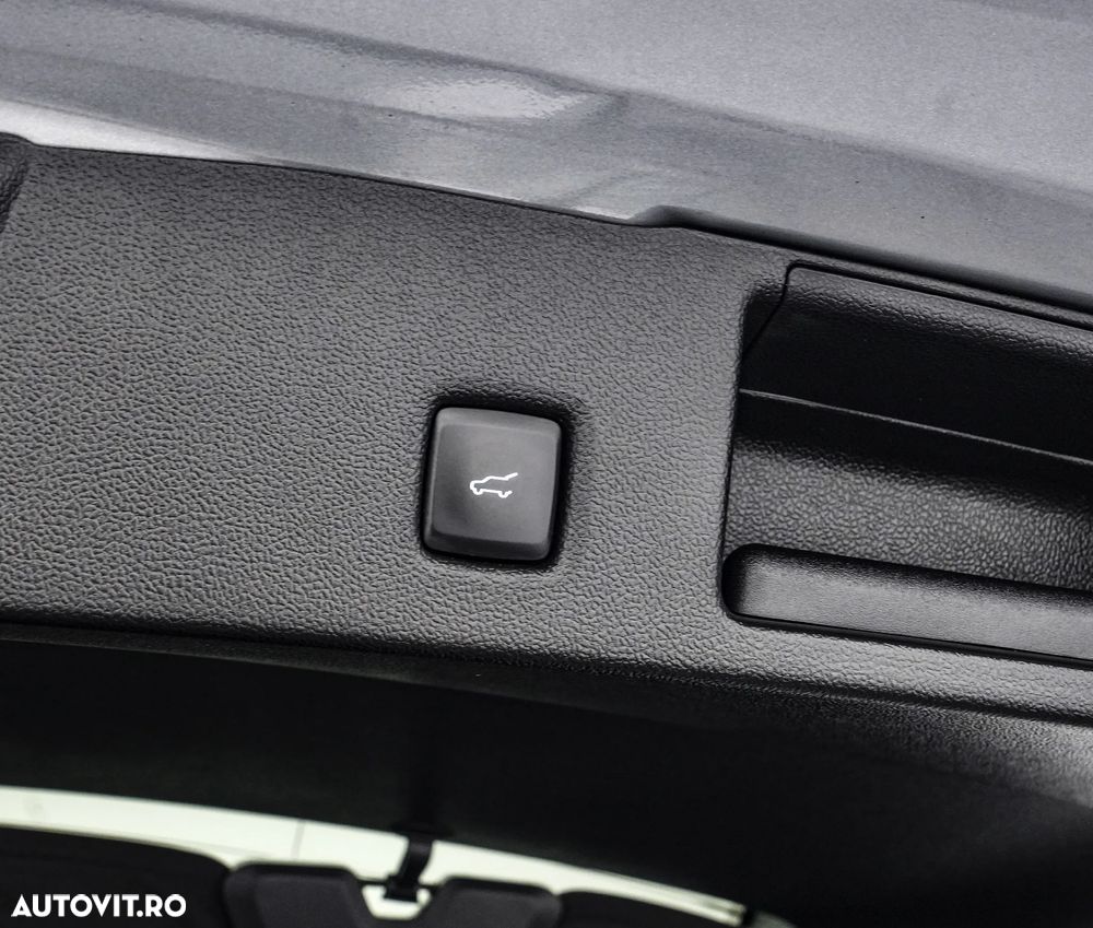 Ford Kuga 2.5 Duratec FHEV AWD Vignale - 24