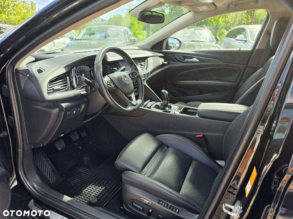 Opel Insignia 1.6 Exclusive - 26