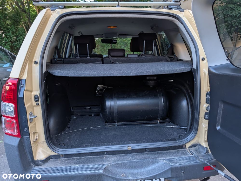 Suzuki Grand Vitara - 12