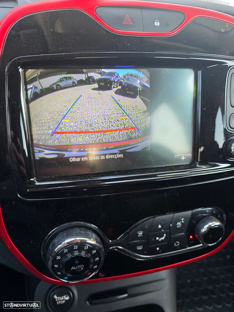 Renault Captur 1.5 dCi Helly Hansen - 14