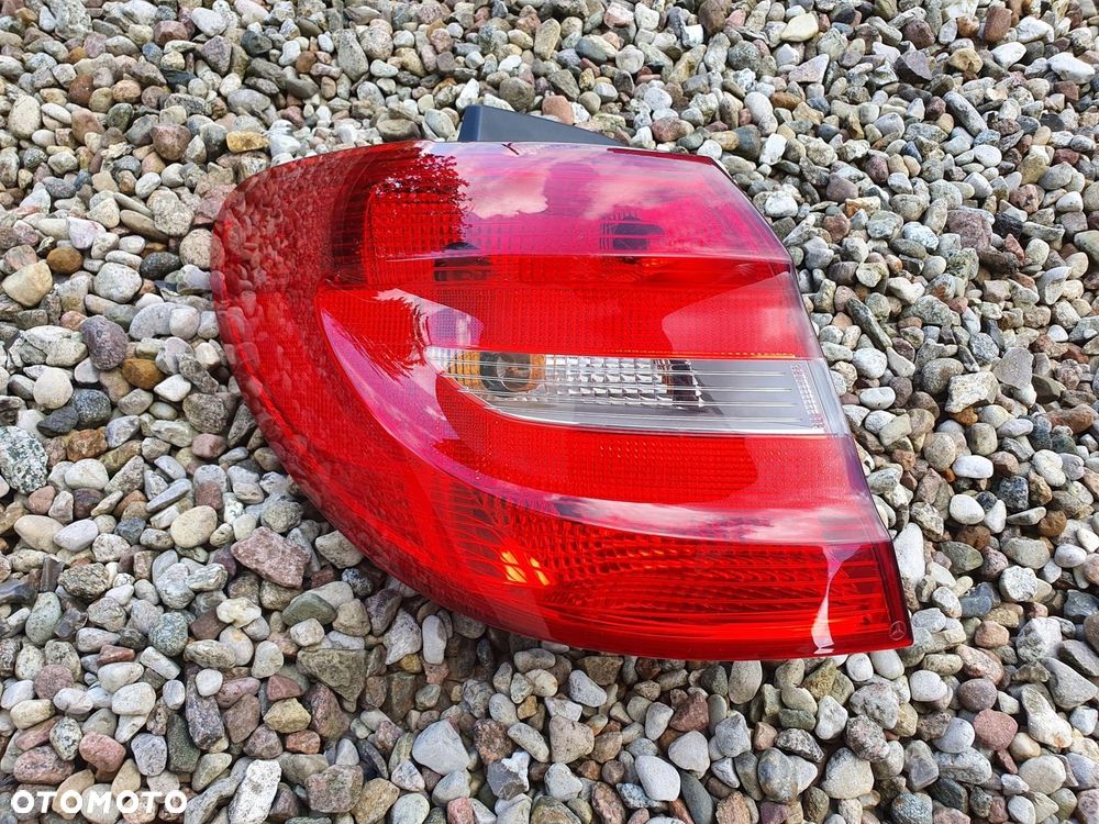 Lampa tył tylna lewa Mercedes B-klasa W246 rok 11-14