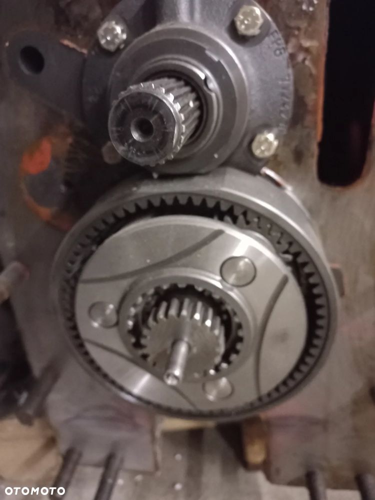 Części Same pokrywa skrzyni biegów same titan,rubin 145,150,160,165,190,Lamborgini racing,deutz agrotron,hurliman,84546.0,skrzynia,pokrywa ,spręgło,wałek,kosz,cewka,koło zębate,zwolnica,obudowa - 1