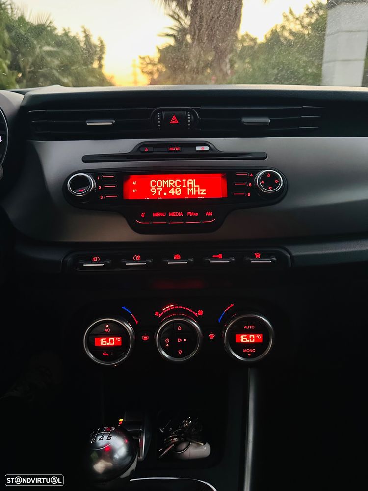 Alfa Romeo Giulietta 1.6 JTDm Sprint Speciale J18 - 36