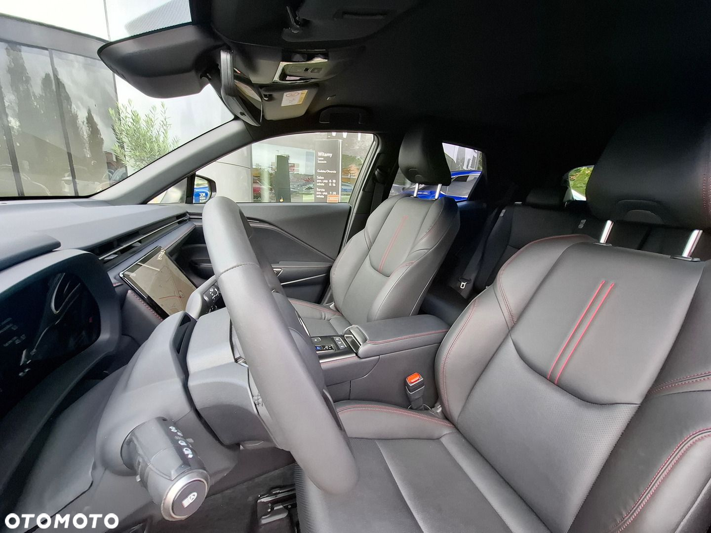 Lexus LBX 1.5 Hybrid Emotion - 11