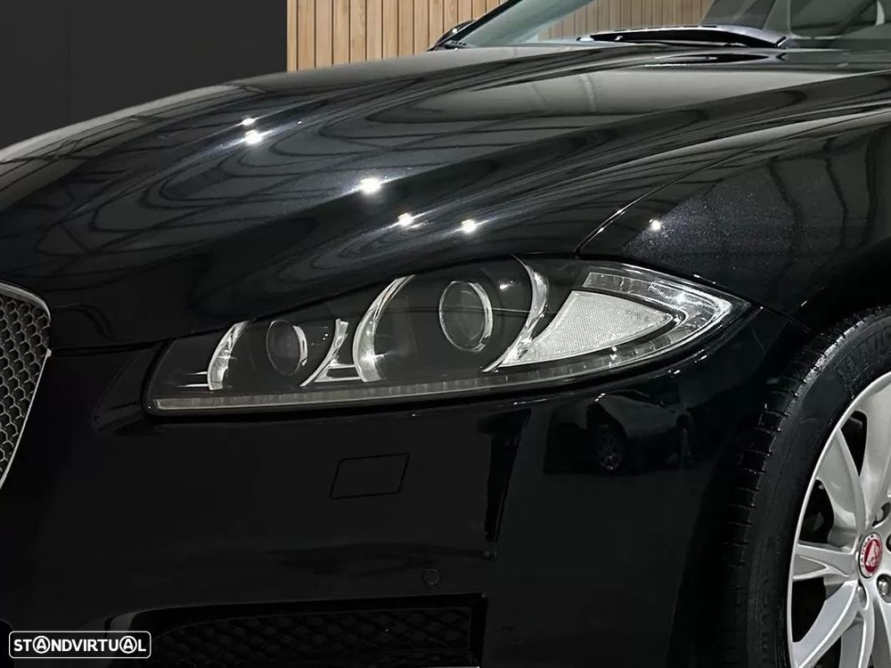 Jaguar XF 2.2 D Premium Luxury — photo 5