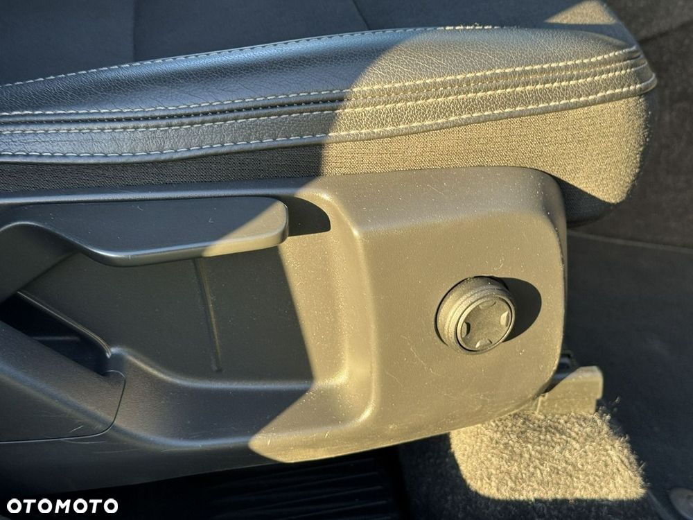 Volvo XC 40 D3 Momentum Pro - 22