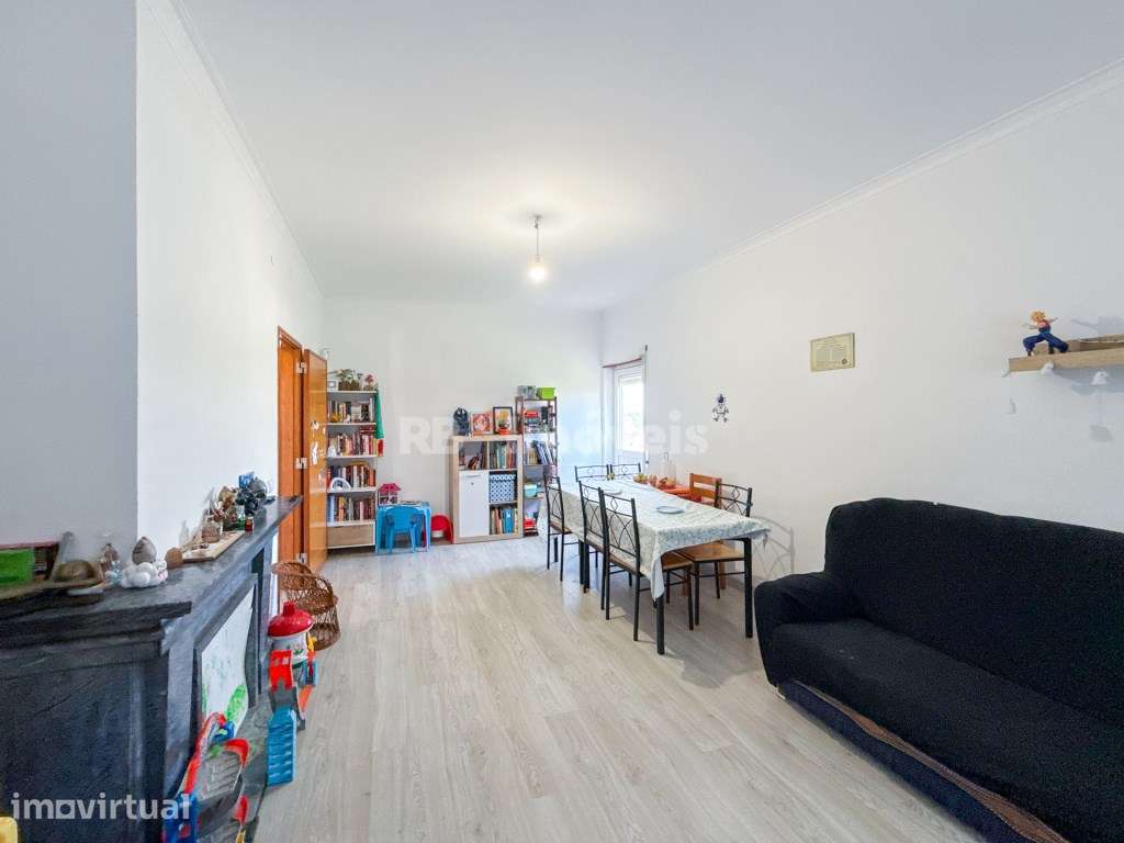 Moradia de 3 pisos com garagem, churrasqueira e espaço exterior em ... - Grande imagem: 5/60