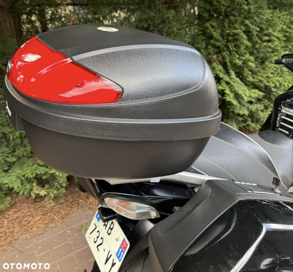 Kawasaki GTR - 10