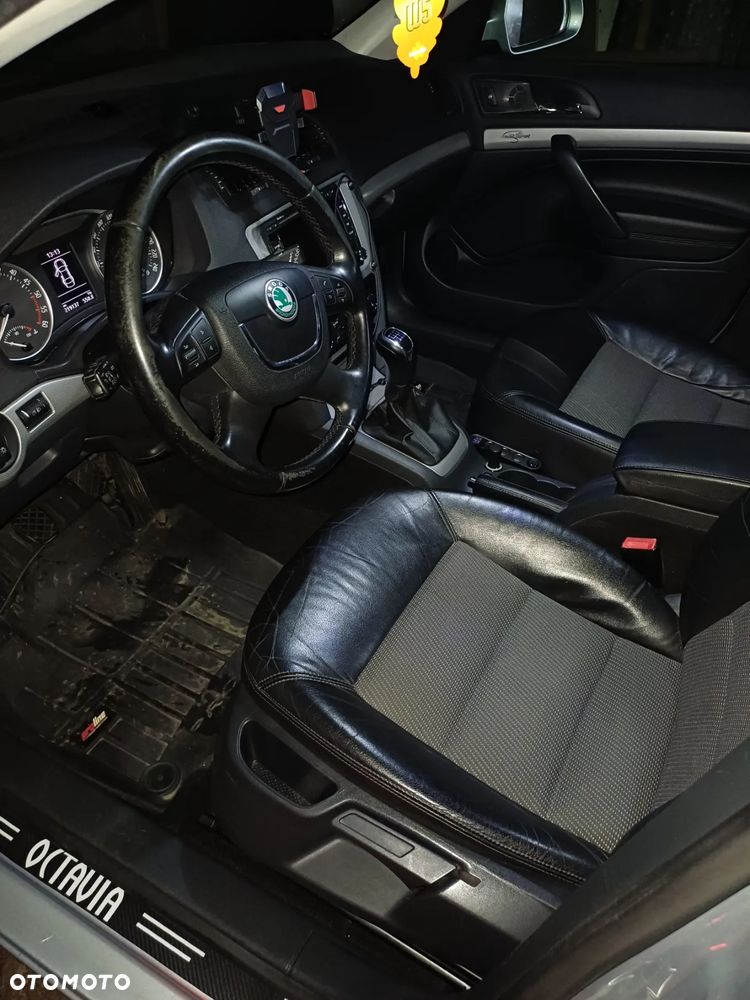 Skoda Octavia 2.0 TDI DPF Elegance - 8