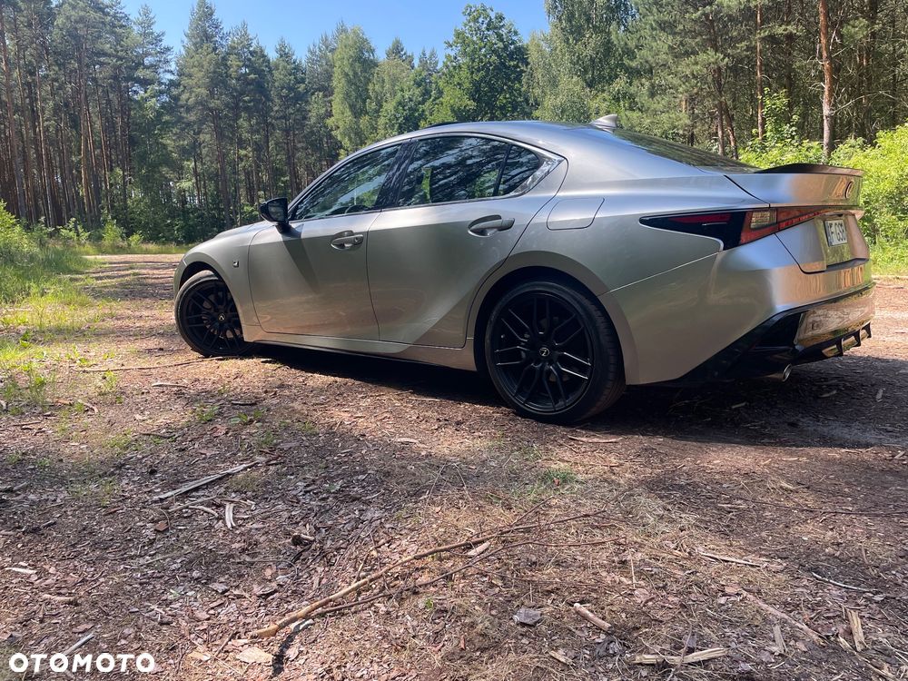 Lexus IS - 8