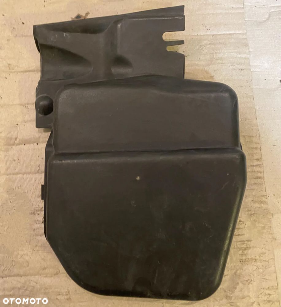 Osłona prawa lewa BMW E90 lift OE - 2