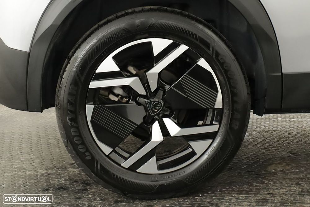 Peugeot 2008 1.2 PureTech Allure - 5