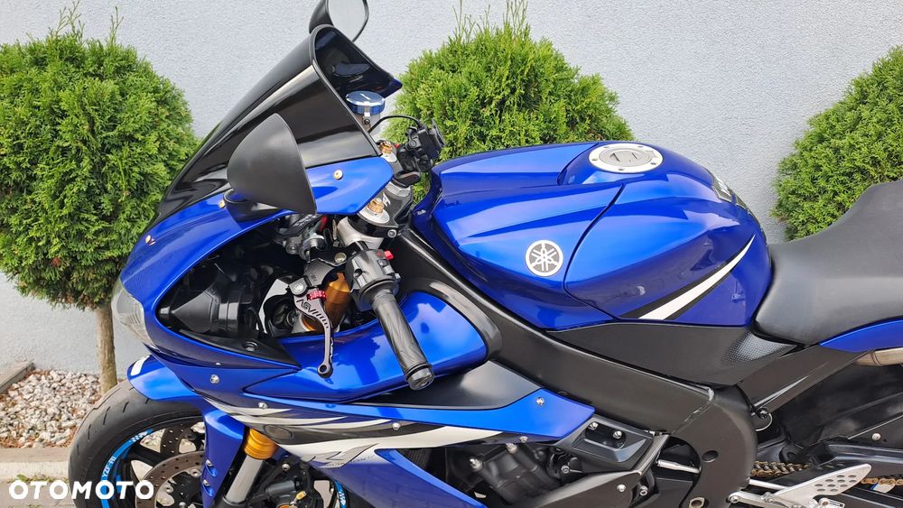 Yamaha R1 - 39