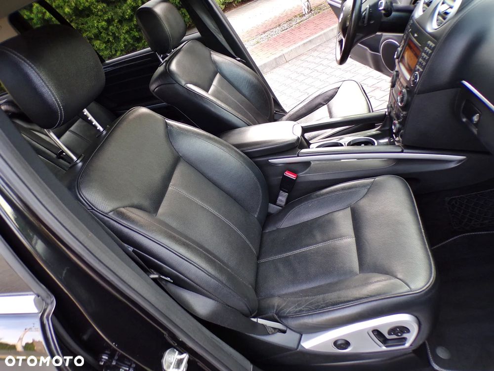 Mercedes-Benz GL 350 BlueTEC 4Matic 7G-TRONIC - 24