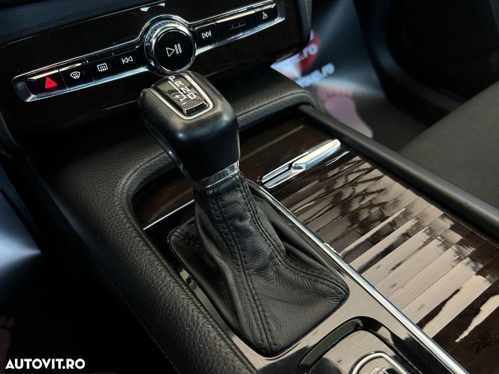 Volvo XC 90 - 18