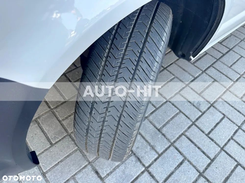 Volkswagen Transporter - 22