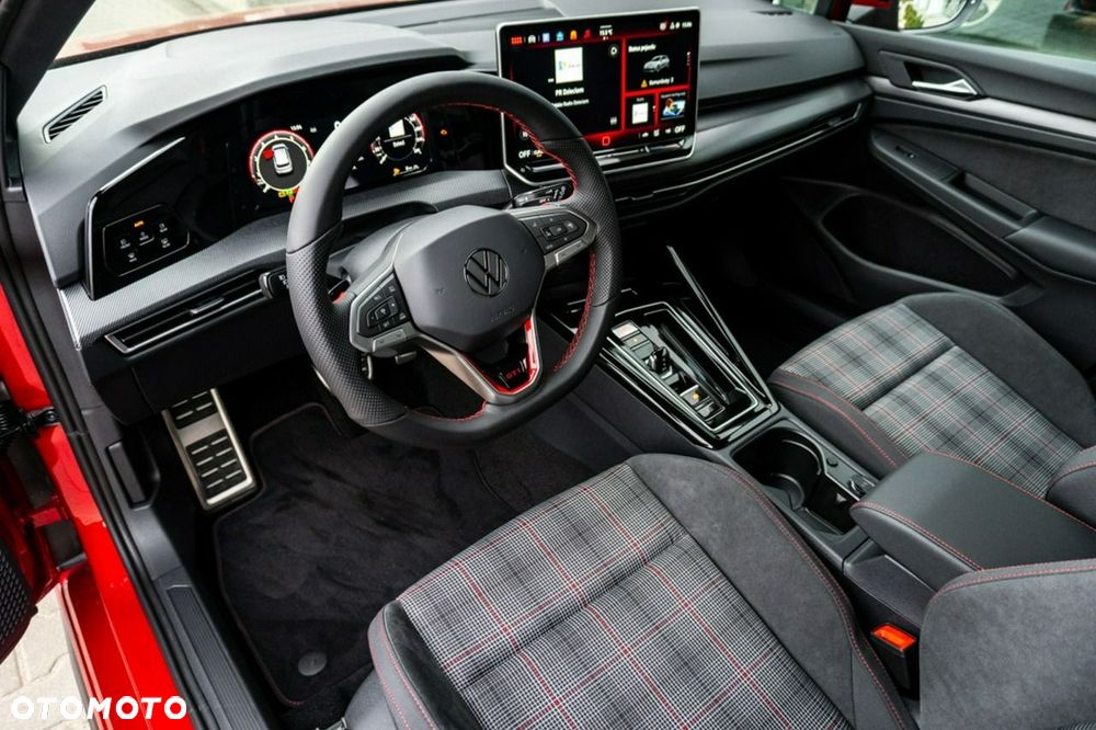 Volkswagen Golf - 16