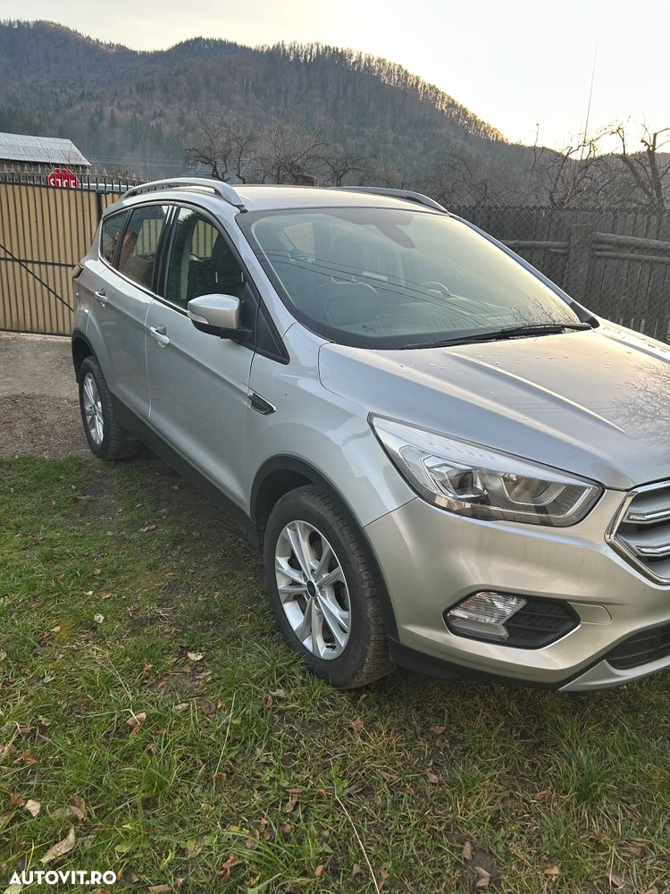 Ford Kuga - 4
