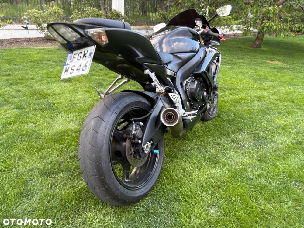 Suzuki GSX-R - 5