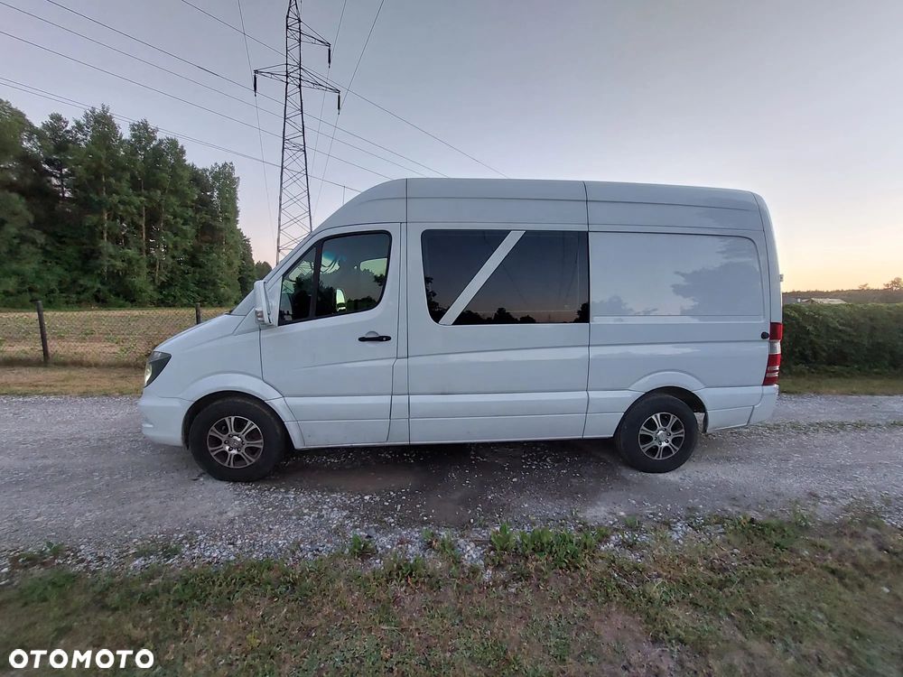 Mercedes-Benz Sprinter - 12
