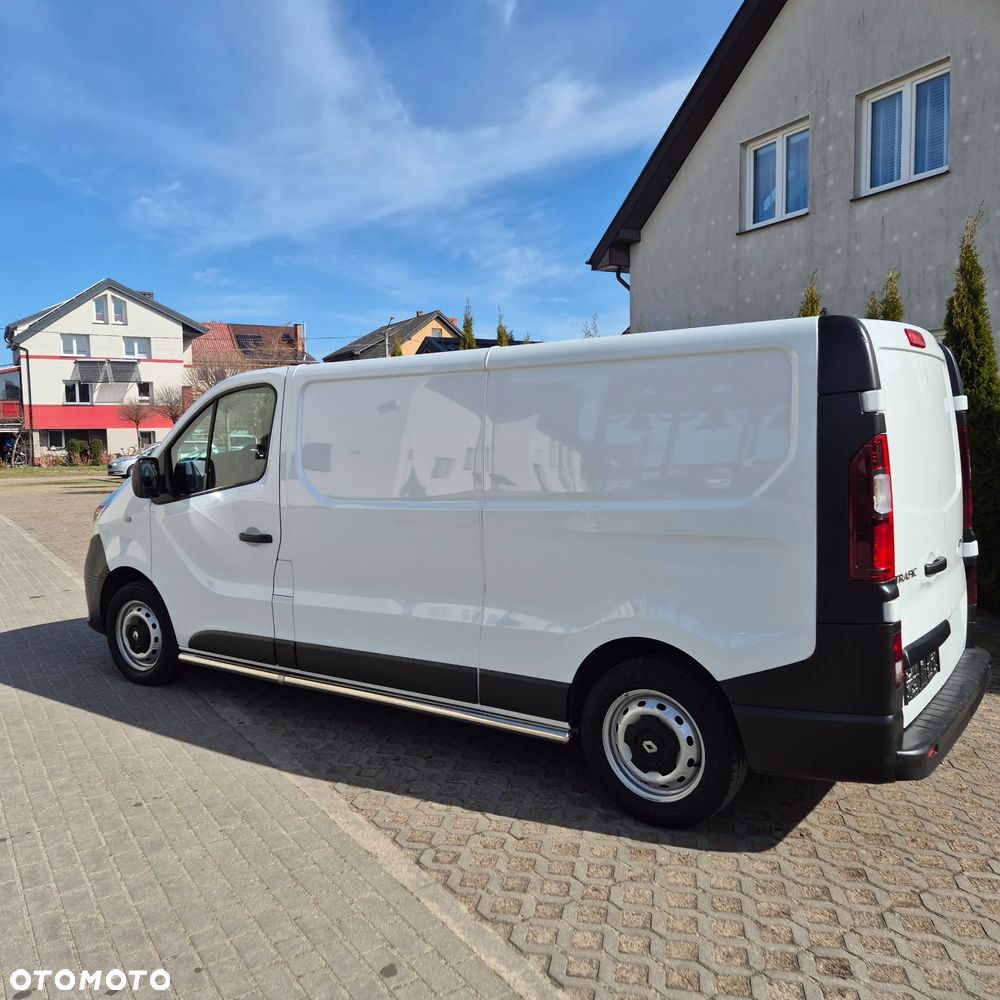 Renault Trafic - 10