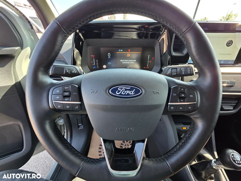 Ford Tourneo Courier - 13