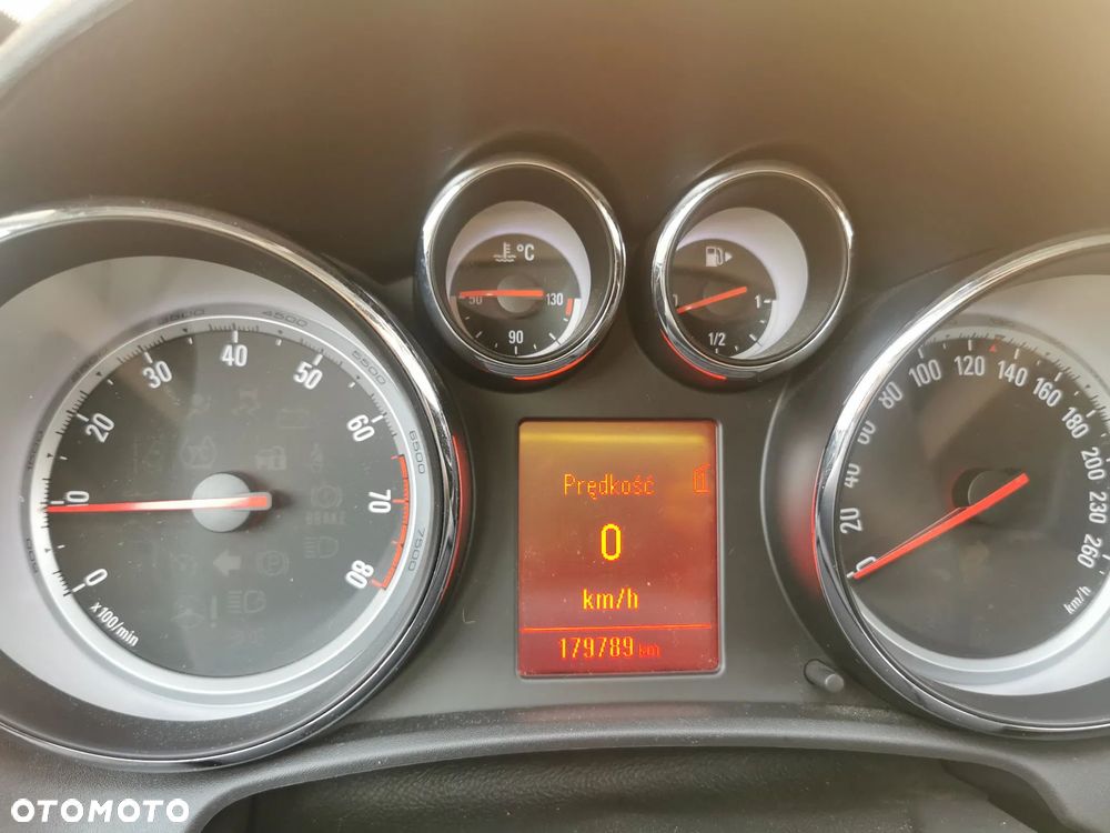 Opel Astra 1.6 Turbo Edition - 7