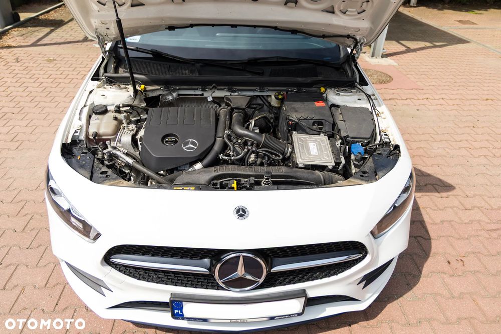 Mercedes-Benz Klasa A 180 Edycja specjalna 7G-DCT - 16