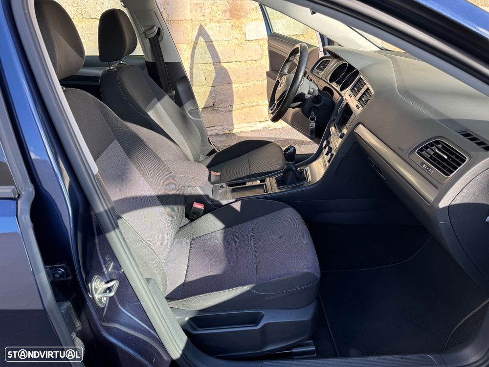 VW Golf 1.6 TDI Trendline - 19