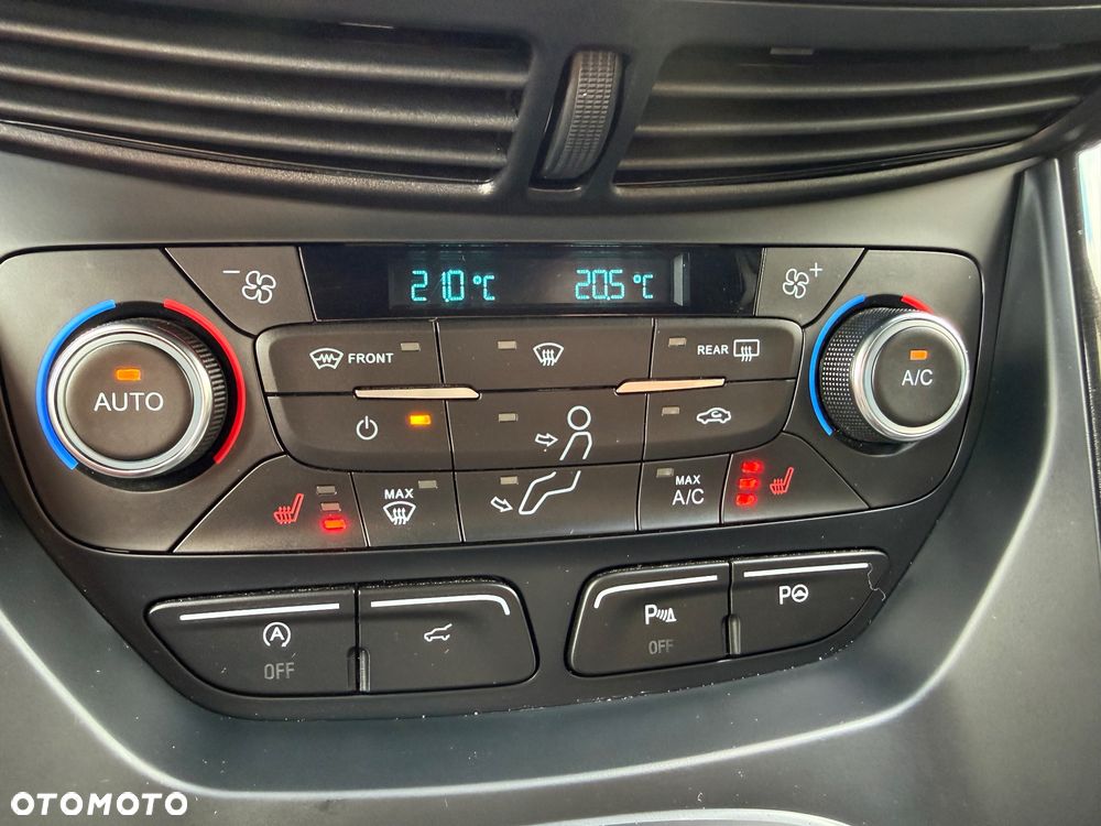 Ford Kuga - 22