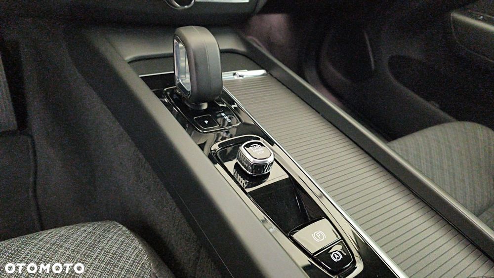 Volvo XC 60 B4 B Core - 19