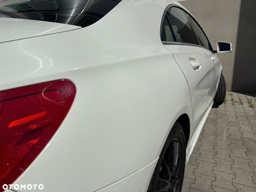 Mercedes-Benz CLA 180 7G-DCT AMG Line - 33