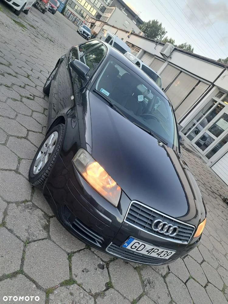 Audi A3 1.6 Ambiente - 1