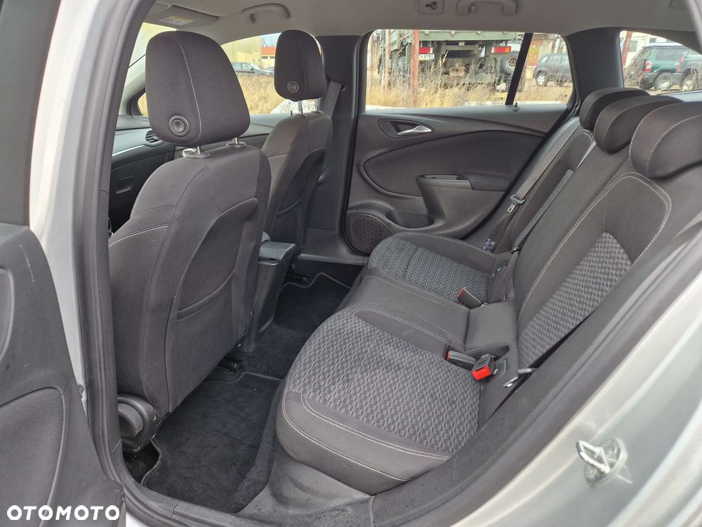 Opel Astra 1.6 D Automatik Start/Stop Edition - 19