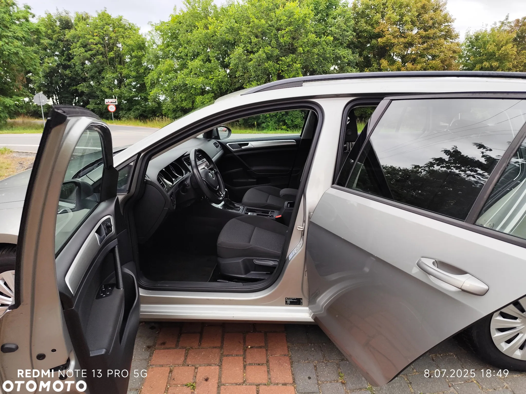 Volkswagen Golf 1.6 TDI (BlueMotion Technology) DSG Comfortline - 9