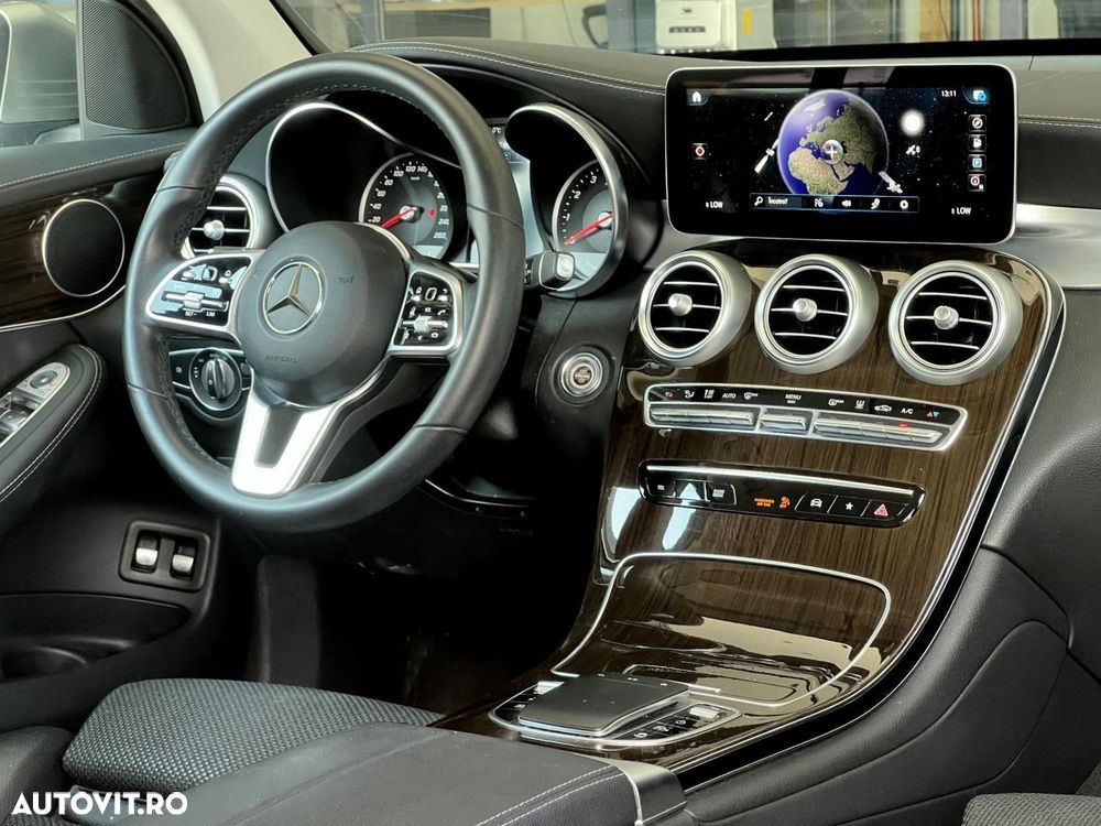 Mercedes-Benz GLC - 9