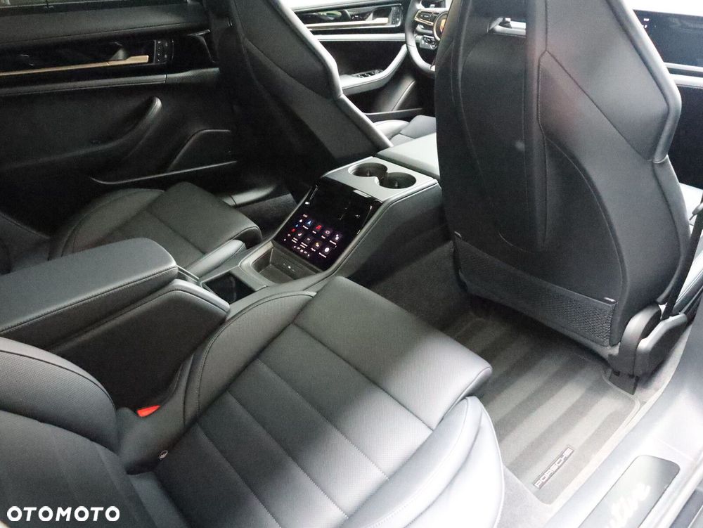 Porsche Panamera - 20