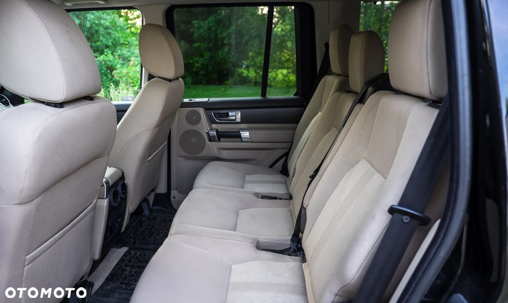 Land Rover Discovery 3.0 SD V6 SE - 11