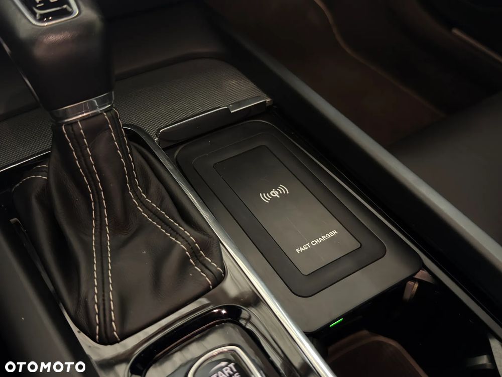 Volvo V60 T6 AWD Geartronic R-Design - 40