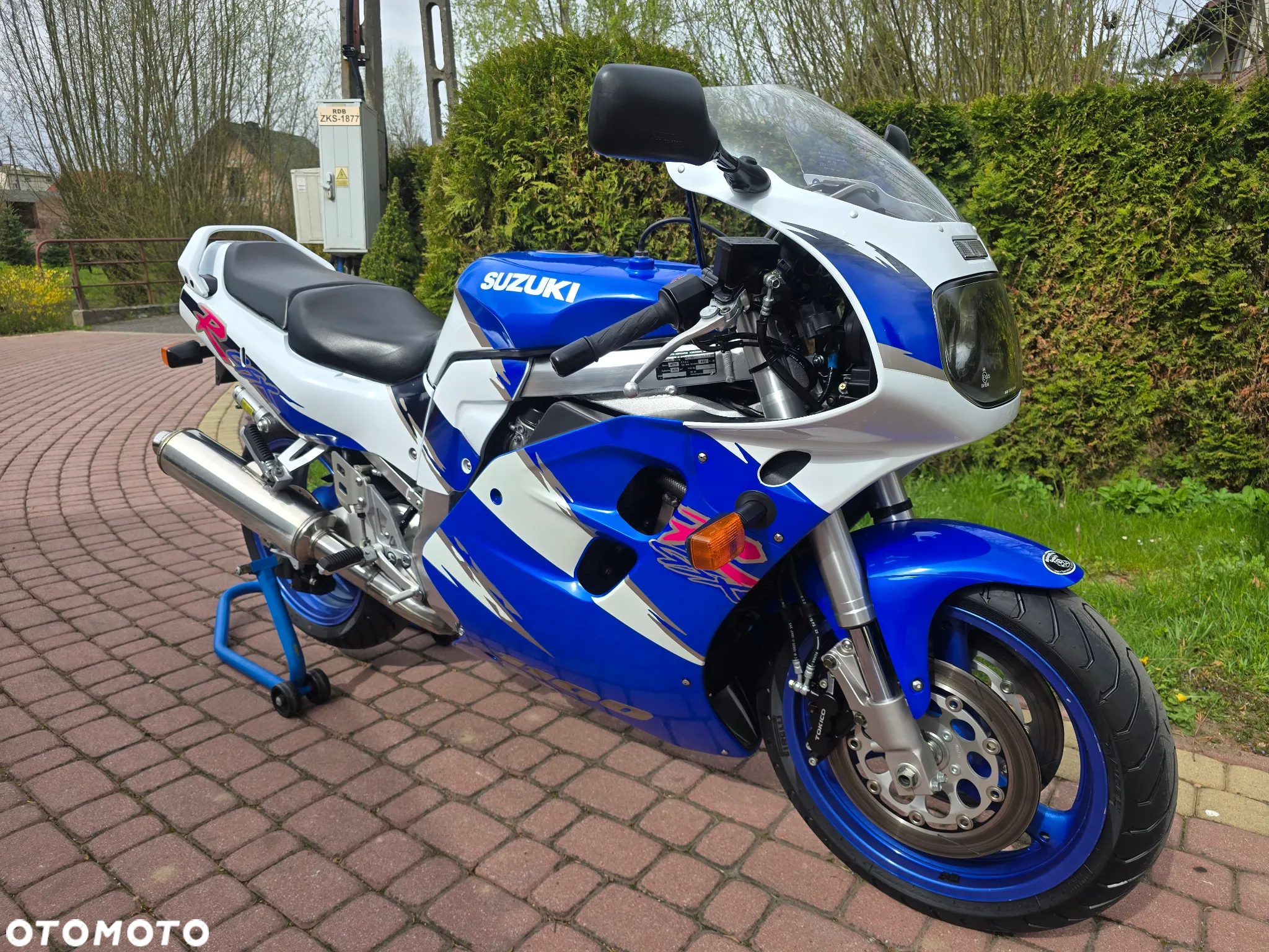 Suzuki GSX-R - 4